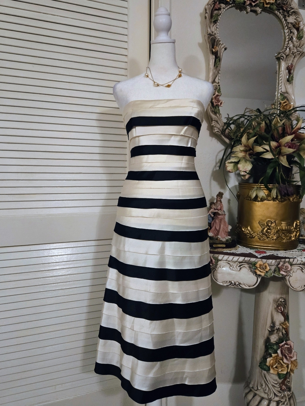 BCBG Strapless Ivory and Black Stripe Midi Dress NWT Size 2